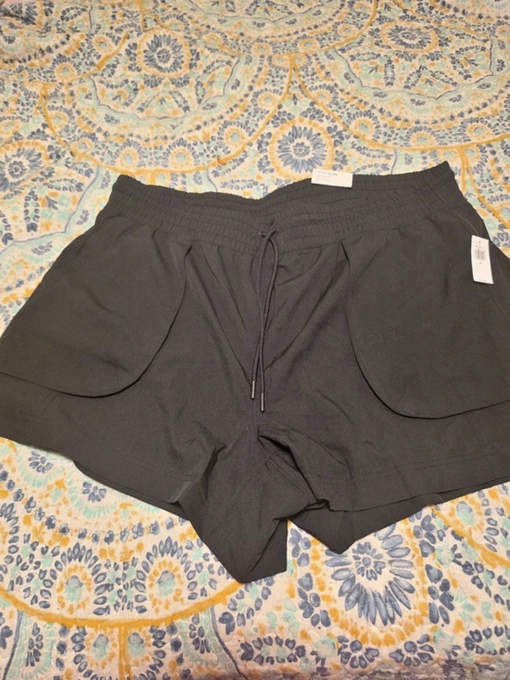 Womens Old Navy Athletic Shorts in Black Size 2X NWT